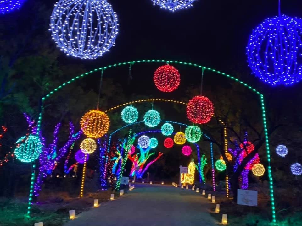 Where to see the top Christmas lights and holiday displays in Dallas-Fort  Worth